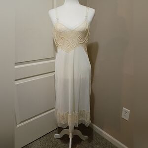 Vintage Powers Model DuPont Nylon Lace Slip Dress Size M/L